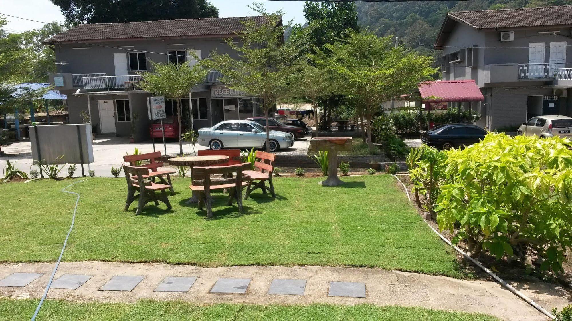 De Chempedak Guesthouse 6 & 7 Kampong Baru Exterior photo